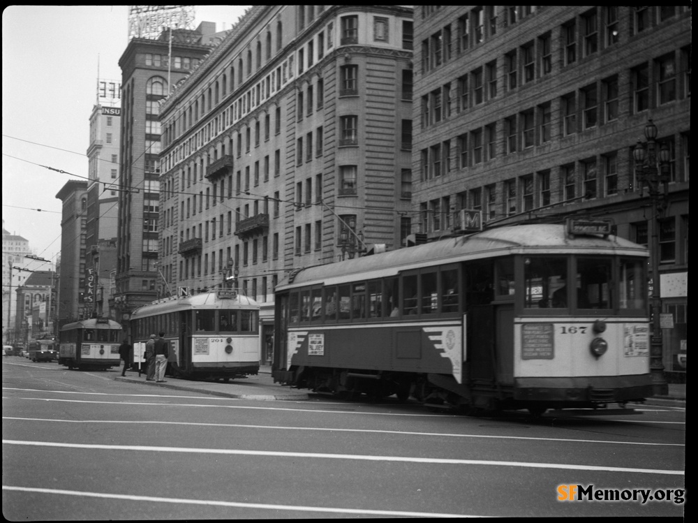 Market near 3rd