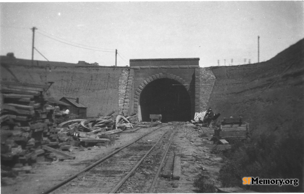 SP Tunnel No. 4