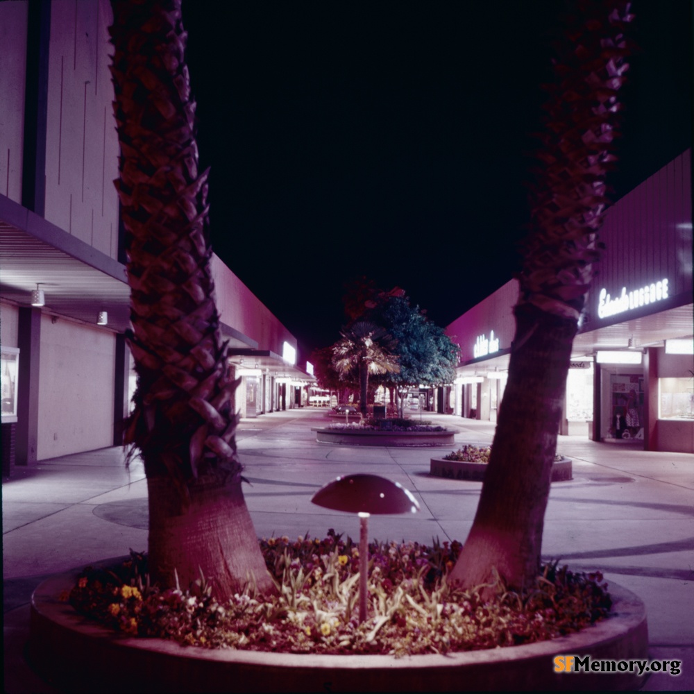 Stanford Shopping Center