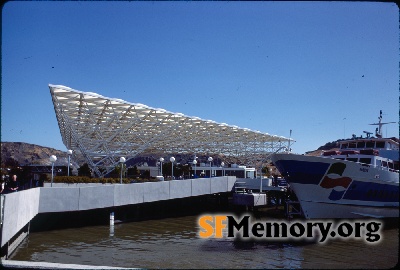 Larkspur Ferry