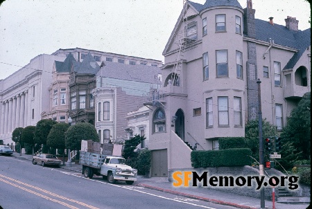 Divisadero & Sacramento