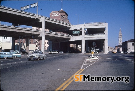 Embarcadero & Howard