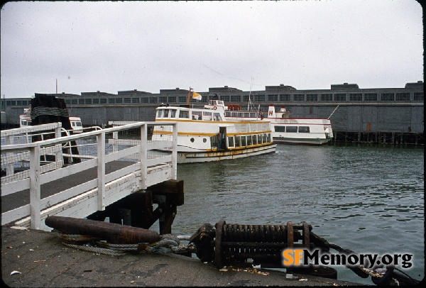 Fisherman's Wharf,Oct 1974