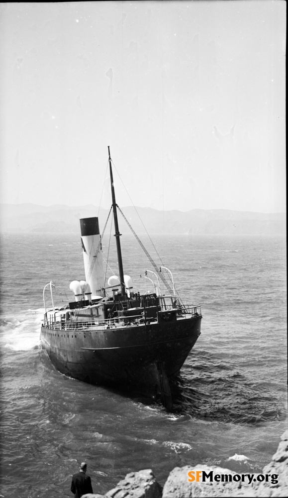 Frank Buck Shipwreck,Oct 1937